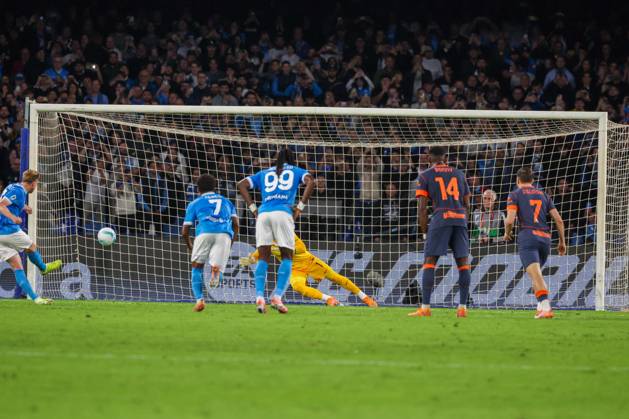 October 25, 2025, Napoli, Campania, ITALIA: Goal the Kevi De Bruyne of SSC Napoli During the 2025 26 Italian Serie A football match between SSC Napoli and Internazionale Milano at the Diego Armando Maradona Stadium in Naples on October 25, 2025...Pictured: Napoli ITALIA - ZUMAs236 20251025_aap_s236_041 Copyright: xFabioxSassox