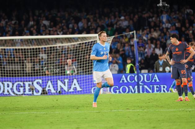 October 25, 2025, Napoli, Campania, ITALIA: Scott McTominay of SSC Napoli During the 2025 26 Italian Serie A football match between SSC Napoli and Internazionale Milano at the Diego Armando Maradona Stadium in Naples on October 25, 2025...Pictured: Napoli ITALIA - ZUMAs236 20251025_aap_s236_067 Copyright: xFabioxSassox