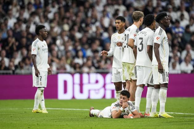 October 26, 2025, Madrid, Madrid, Spain: Arda Guler of Real Madrid CF in action during the Spanish League, LaLiga EA Sports, football match played between Real Madrid C.F. and FC Barcelona, Barca at Santiago Bernabeu stadium on October 26, 2025, in Madrid, Spain. Madrid Spain - ZUMAa181 20251026_zaa_a181_174 Copyright: xOscarxJ.xBarrosox