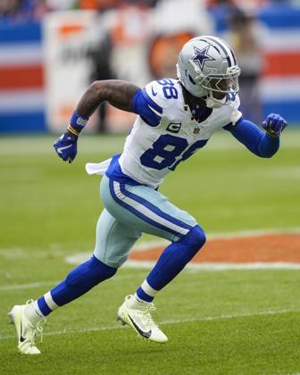 October 26, 2025: Dallas Cowboys wide receiver CeeDee Lamb (88) runs a route in the first half of the football game between the Denver Broncos and Dallas Cowboys. CSM. - ZUMAc04_ 20251026_zma_c04_219 Copyright: xDerekxRegensburgerx