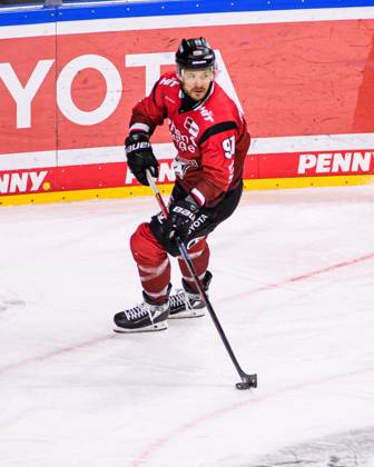COLOGNE, GERMANY - 26 OCTOBER, 2025: Moritz Mueller - The IceHockey DEL match Koelner Haie - Frankfurt Leowen at Lanxess Arena Copyright: xVitaliixKliuievx