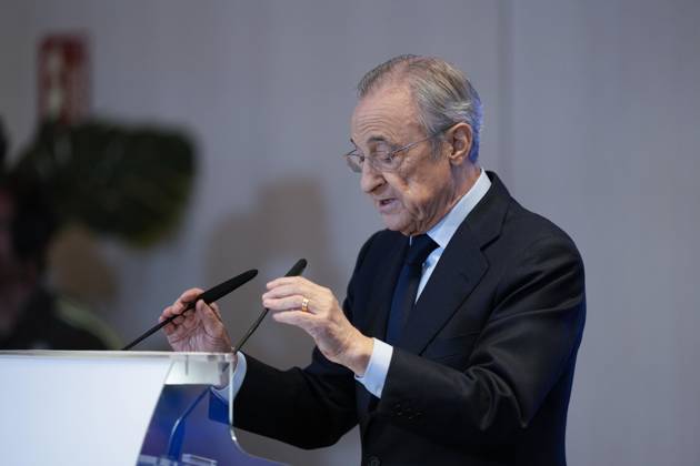 October 31, 2025, Madrid, Madrid, Spain: Florentino Perez, President of Real Madrid, attends during the presentation of the 2024â€2025 Golden Boot to Kylian Mbappe in the VIP box at the Santiago Bernabeu Stadium on October 31, 2025 in Madrid, Spain. Madrid Spain - ZUMAa181 20251031_zaa_a181_084 Copyright: xOscarxJ.xBarrosox