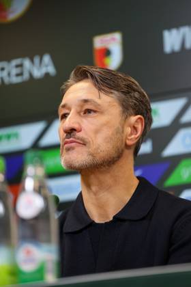 Niko Kovac (Borussia Dortmund, Cheftrainer) bei der Pressekonferenz nach dem Spiel, GER, FC Augsburg vs. Borussia Dortmund, Fussball, Bundesliga, 9. Spieltag, Saison 2025 2026, 31.10.2025, DFL DFB REGULATIONS PROHIBIT ANY USE OF PHOTOGRAPHS as IMAGE SEQUENCES and or QUASI-VIDEO, GER, FC Augsburg vs. Borussia Dortmund, Fussball, Bundesliga, 9. Spieltag, Saison 2025 2026, 31.10.2025 Augsburg Copyright: xEibner-Pressefoto JennixMaulx EP_JML