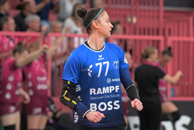 Sara Suba (TusSies Metzingen, 77) im Tor TusSies Metzingen vs. Buxtehuder SV, Handball, Alsco HBF, 7.Ligaspieltag, Saison 2025 2026, 01.11.2025 TusSies Metzingen vs. Buxtehuder SV, Handball, Alsco HBF, 7.Ligaspieltag, Saison 2025 2026, 01.11.2025 Tuebingen Copyright: xEibner-Pressefoto TobiasxBaurx EP_TBR