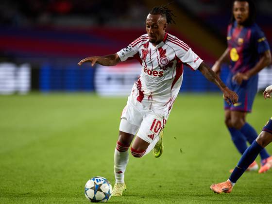 October 21, 2025, Barcelona, Barcelona, Spain: Gelson Martins of Olympiacos in action during the UEFA Champions League match between FC Barcelona, Barca v Olympiakos Piraeus at the Lluis Companys Olympic Stadium on October 21, 2025 in Barcelona Spain. Barcelona Spain - ZUMAr232 20251021_zsp_r232_077 Copyright: xDavidxRamirezx
