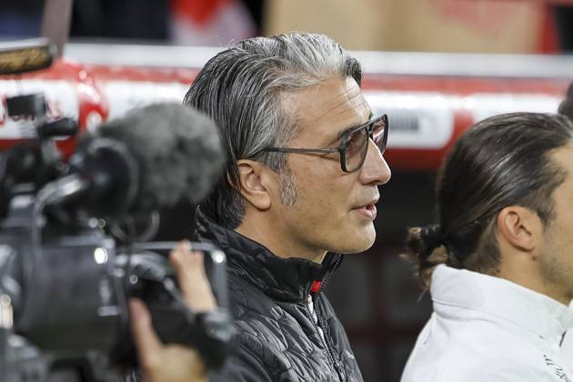 Murat Yakin (Schweiz, Trainer) vor Spielbeginn , Schweiz, FIFA, WM-Qualifikation Europa, (Gruppe B), Schweiz vs. Schweden, 15.11.2025, Stade de Geneve, Genf, Schweiz Genf Stade de Geneve Kanton Genf Schweiz Copyright: xGrantxHubbsx