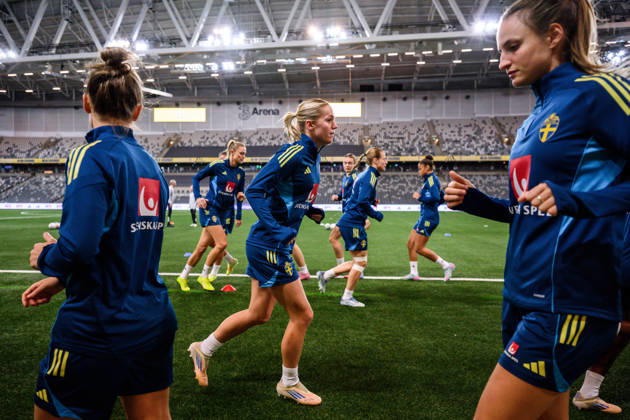 251201 Hanna Lundkvist of the Swedish women s national football team at a training session on December 1, 2025 in Stockholm. Photo: Jesper Zerman BILDBYRAN kod JZ JZ0652 fotboll football soccer fotball nations league uefa womens nations league träning practice training sverige sweden dam bbeng Copyright: JESPERxZERMAN BB251201JZ016