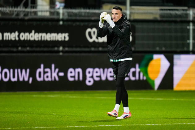 Eredivisie: Excelsior Rotterdam v FC Groningen Rotterdam - Goalkeeper Etienne Vaessen of FC Groningen during the fifteenth competition round of the 2025 2026 Eredivisie season. The match is set between Excelsior Rotterdam and FC Groningen at Stadion Woudestein on 5 December 2025 in Rotterdam, The Netherlands. (VK Sportphoto Danny de Groot) Copyright: xDannyxdexGrootx
