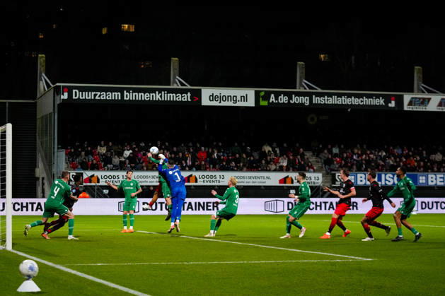Eredivisie: Excelsior Rotterdam v FC Groningen Rotterdam - Goalkeeper Etienne Vaessen of FC Groningen during the fifteenth competition round of the 2025 2026 Eredivisie season. The match is set between Excelsior Rotterdam and FC Groningen at Stadion Woudestein on 5 December 2025 in Rotterdam, The Netherlands. (VK Sportphoto Danny de Groot) Copyright: xDannyxdexGrootx