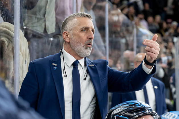 Mark French (Chef-Trainer, ERC Ingolstadt) GER, EHC Red Bull Muenchen vs. ERC Ingolstadt, Eishockey, DEL, 25. Spieltag, Saison 2025 2026, 05.12.2025. GER, EHC Red Bull Muenchen vs. ERC Ingolstadt, Eishockey, DEL, 25. Spieltag, Saison 2025 2026, 05.12.2025. Muenchen Copyright: xEibner-Pressefoto HeikexFeinerx EP_HFR