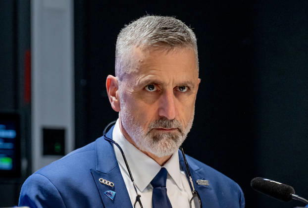 Mark French (Chef-Trainer, ERC Ingolstadt) bei der Pressekonferenz nach dem Spiel Portrait Portraet GER, EHC Red Bull Muenchen vs. ERC Ingolstadt, Eishockey, DEL, 25. Spieltag, Saison 2025 2026, 05.12.2025. GER, EHC Red Bull Muenchen vs. ERC Ingolstadt, Eishockey, DEL, 25. Spieltag, Saison 2025 2026, 05.12.2025. Muenchen Copyright: xEibner-Pressefoto HeikexFeinerx EP_HFR