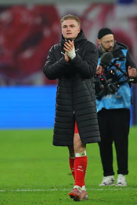 RB Leipzig - Frankfurt Bundesliga Leipzig, 06.12.2025, Red Bull Arena, Fußball, Männer, Saison 2025 2026, 1. Bundesliga, 13. Spieltag, RB Leipzig - Eintracht Frankfurt 6:0 (2:0) , Im Bild: Conrad Harder (11, RB Leipzig) ,