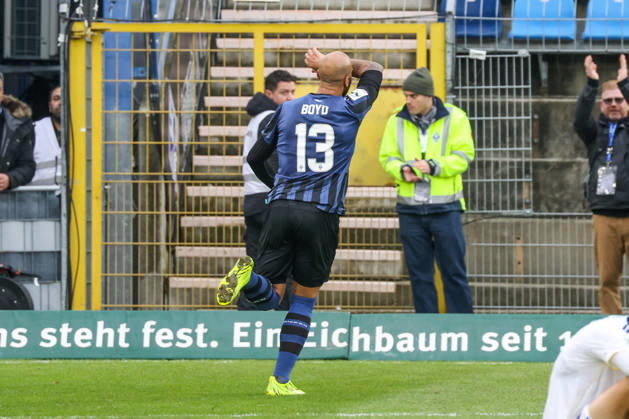 Terrence Boyd (SV Waldhof Mannheim, 13), Tor und Torjubel, Gestik, Freude, Emotionen beim 2:1 Fussball: 3. Liga, 17. Spieltag, SV Waldhof Mannheim vs. 1. FC Saarbrücken am 07.12.2025 in Mannheim (Carl-Benz-Stadion), Deutschland Mannheim Carl-Benz-Stadion Deutschland Copyright: xFranzxReindelx