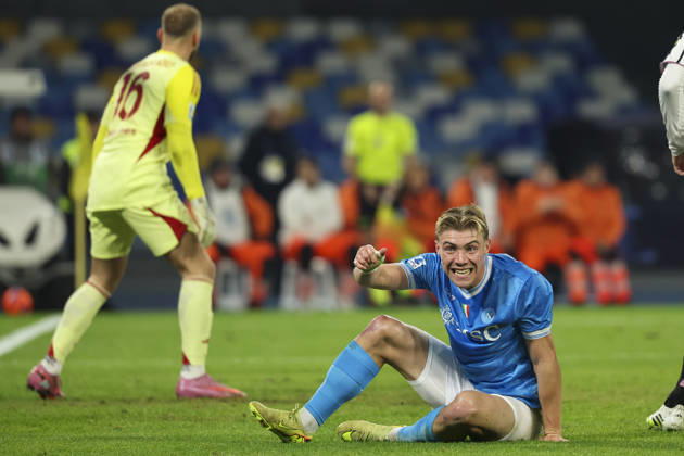 Napoli™s Rasmus Hojlund during the Serie A soccer match between Napoli and Juventus at the Diego Armando Maradona Stadium in Naples, southern italy - Saturday , December 07 , 2025. - Soccer . Copyright: xAlessandroxGarofalo LaPressex