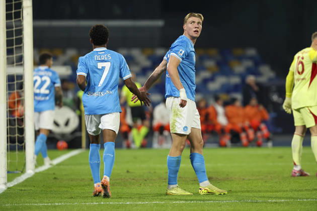 Napoli™s Rasmus Hojlund during the Serie A soccer match between Napoli and Juventus at the Diego Armando Maradona Stadium in Naples, southern italy - Saturday , December 07 , 2025. - Soccer . Copyright: xAlessandroxGarofalo LaPressex