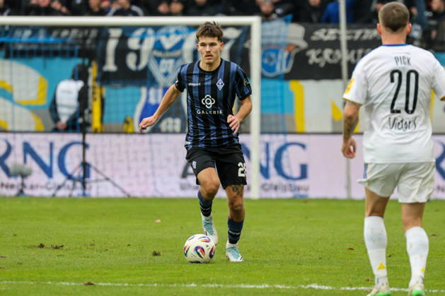 Diego Michel (SV Waldhof Mannheim, 28) Fussball: 3. Liga, 17. Spieltag, SV Waldhof Mannheim vs. 1. FC Saarbrücken am 07.12.2025 in Mannheim (Carl-Benz-Stadion), Deutschland Mannheim Carl-Benz-Stadion Deutschland Copyright: xFranzxReindelx