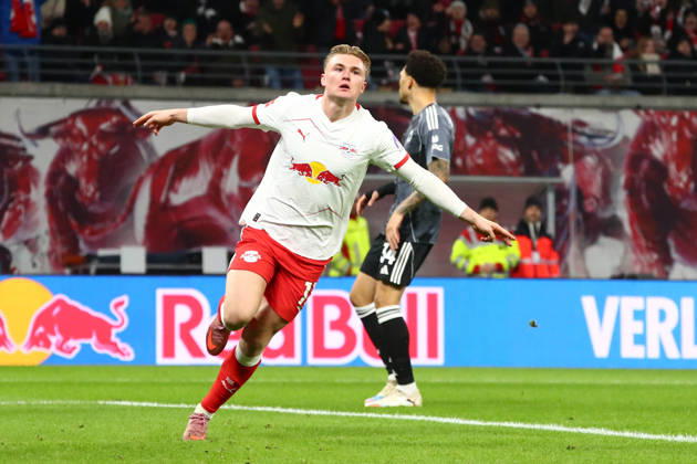 RB Leipzig - Frankfurt Bundesliga Leipzig, 06.12.2025, Red Bull Arena, Fußball, Männer, Saison 2025 2026, 1. Bundesliga, 13. Spieltag, RB Leipzig - Eintracht Frankfurt 6:0 (2:0) , Im Bild: Tor für RB Leipzig, Torjubel nach dem 1:0, Torschütze Conrad Harder (11, RB Leipzig) ,