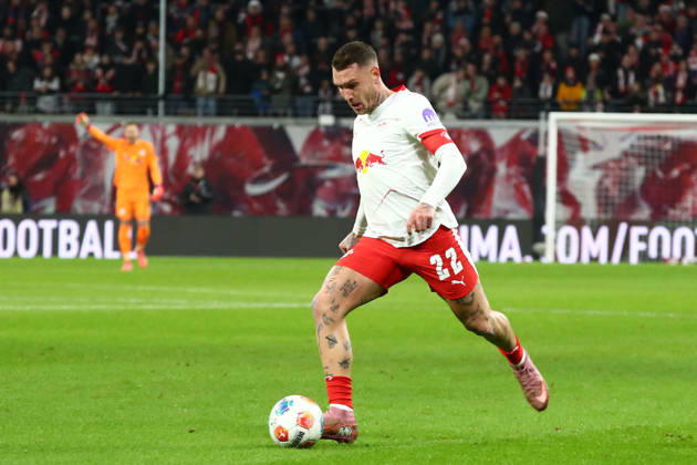 RB Leipzig - Frankfurt Bundesliga Leipzig, 06.12.2025, Red Bull Arena, Fußball, Männer, Saison 2025 2026, 1. Bundesliga, 13. Spieltag, RB Leipzig - Eintracht Frankfurt 6:0 (2:0) , Im Bild: David Raum (22, RB Leipzig) ,