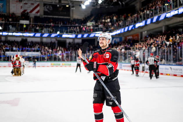 12.12.2025 - Eishockey - Saison 2025 2026 - Penny DEL - Nürnberg Ice Tigers Icetigers - Löwen Frankfurt - ThHa - xthxhax - Jubel, Freude Justus Böttner Boettner (9, Nürnberg Ice Tigers, NIT )