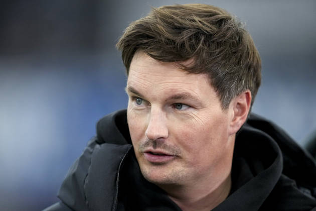 Merlin Polzin (Trainer, Cheftrainer, HSV), Einzelbild, Einzelfoto, Aktion, Action, 13.12.2025, Sinsheim (Deutschland), Fussball, Bundesliga, TSG 1899 Hoffenheim - Hamburger SV, DFB DFL REGULATIONS PROHIBIT ANY USE OF PHOTOGRAPHS AS IMAGE SEQUENCES AND OR QUASI-VIDEO.