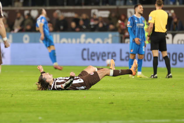 Fußball I Herren I Saison 2025 2026 I 1. Bundesliga I 14. Spieltag I FC St. Pauli - 1. FC Heidenheim I 13.12.2025 Jackson Irvine (7, FC St. Pauli) Hamburg Millerntor-Stadion Deutschland Copyright: xLobeca VivianxPfaffx