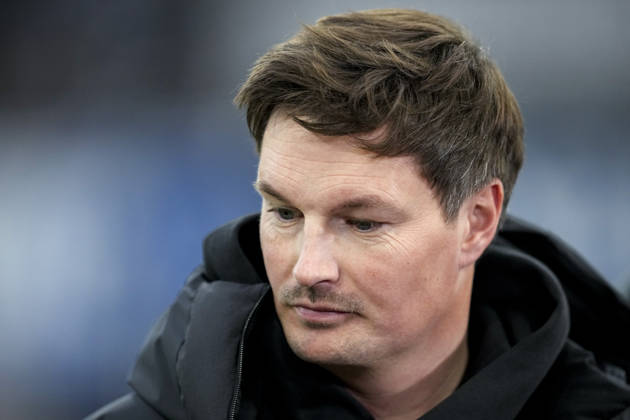 Merlin Polzin (Trainer, Cheftrainer, HSV), Einzelbild, Einzelfoto, Aktion, Action, enttäuscht schauend, Enttäuschung, Frustration, disappointed, pessimistisch, 13.12.2025, Sinsheim (Deutschland), Fussball, Bundesliga, TSG 1899 Hoffenheim - Hamburger SV, DFB DFL REGULATIONS PROHIBIT ANY USE OF PHOTOGRAPHS AS IMAGE SEQUENCES AND OR QUASI-VIDEO.