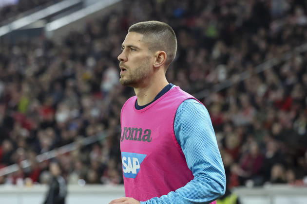 Andrej Kramaric (TSG Hoffenheim, 27) beim Aufwärmen während des Spiels , Deutschland, Fussball, 1. Bundesliga, 15.Spieltag, 2025 2026, VfB Stuttgart vs. TSG 1899 Hoffenheim, 20.12.2025, MHP Arena, Stuttgart, Deutschland Stuttgart MHP Arena Baden-Württemberg Deutschland Copyright: xGrantxHubbsx