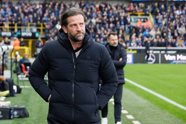 Gent s head coach Rik De Mil pictured during a soccer match between Club Brugge and KAA Gent, Sunday 21 December 2025 in Brugge, on day 19 of the 2025-2026 Jupiler Pro League first division of the Belgian championship. KURTxDESPLENTER x150529318x