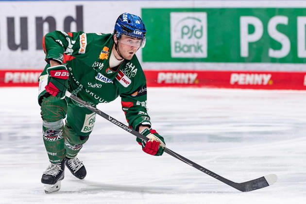 Alexander Blank (Augsburger Panther, 26) GER, Augsburger Panther vs. Straubing Tigers, Eishockey, DEL, 30. Spieltag, Saison 2025 2026, 21.12.2025. GER, Augsburger Panther vs. Straubing Tigers, Eishockey, DEL, 30. Spieltag, Saison 2025 2026, 21.12.2025. Augsburg Copyright: xEibner-Pressefoto FranzxFeinerx EP_HFR