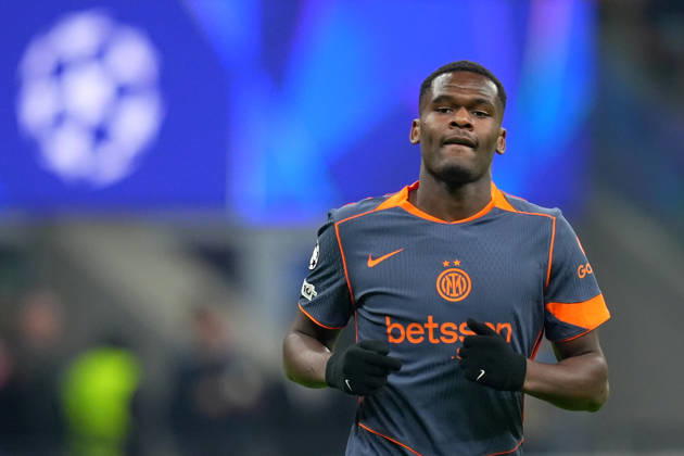 Inter Milan s Ange-Yoan Bonny during the Uefa Champions League soccer match between Inter and Kairat at the San Siro Stadium in Milan , north Italy - Wednesday , November 5 , 2025. - Soccer .  Copyright: xSpada LaPressex