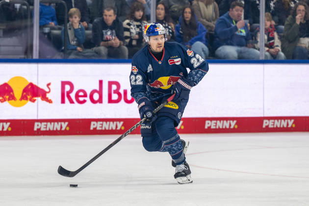 Ville Pokka 22 (EHC Red Bull Muenchen), EHC Red Bull Muenchen vs. Adler Mannheim, PENNY DEL, Hauptrunde, 36. Spieltag, 04.01.2026 Muenchen Bayern Deutschland