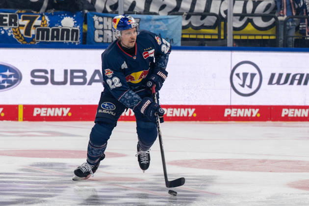 Ville Pokka 22 (EHC Red Bull Muenchen), EHC Red Bull Muenchen vs. Adler Mannheim, PENNY DEL, Hauptrunde, 36. Spieltag, 04.01.2026 Muenchen Bayern Deutschland