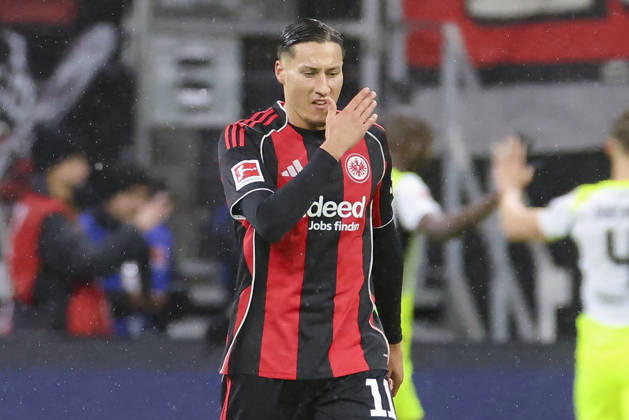 Younes Ebnoutalib (Eintracht Frankfurt) schaut enttaeuscht, Bundesliga, Eintracht Frankfurt v Borussia Dortmund, Deutsche Bank Park am 09. January 2026 in Frankfurt am Main, Deutschland. (Foto von Marco Steinbrenner DeFodi Images) Younes Ebnoutalib (Eintracht Frankfurt) looks dejected, Bundesliga, Eintracht Frankfurt v Borussia Dortmund, Deutsche Bank Park, January 9, 2026 in Frankfurt am Main, Germany. (Photo by Marco Steinbrenner DeFodi Images) DFL regulations prohibit any use of photographs as image sequences and or quasi-video. -