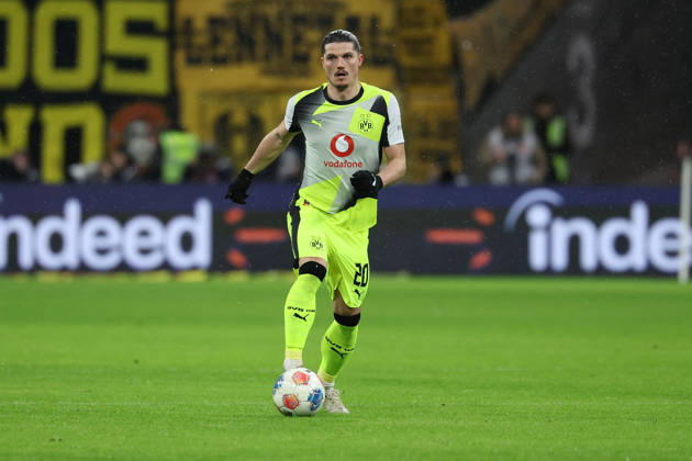 Marcel Sabitzer (Borussia Dortmund) in aktion, in action, during the 1.Bundesliga match between Eintracht Frankfurt and Borussia Dortmund at Deutsche Bank Park in Frankfurt, Germany on January 09, 2026 (DFL DFB REGULATIONS PROHIBIT ANY USE OF PHOTOGRAPHS as IMAGE SEQUENCES and or QUASI-VIDEO) Copyright: JoaquimxFerreira