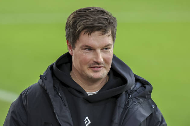 Merlin Polzin (Hamburger SV, Trainer) , Deutschland, Fussball, 1. Bundesliga, 16.Spieltag, 2025 2026, SC Freiburg vs. Hamburger SV, 10.01.2026, Freiburg im Breisgau Europa-Park Stadion Deutschland Copyright: xGrantxHubbsx