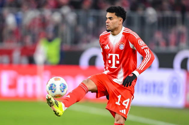 Luis Diaz (FC Bayern München) in Aktion, am Ball, Einzelaktion waehrend des spiels der Bundesliga zwischen FC Bayern München und VfL Wolfsburg, Allianz Arena am 11. January 2026 in München, Deutschland. (Foto von Harry Langer DeFodi Images) +++ Luis Diaz (FC Bayern München) controls the Ball during the Bundesliga match between FC Bayern München and VfL Wolfsburg at Allianz Arena on January 11, 2026 in München, Germany. (Photo by Harry Langer DeFodi Images) DFL regulations prohibit any use of photographs as image sequences and or quasi-video. (Photo by Harry Langer DeFodi Images) DFL regulations prohibit any use of photographs as image sequences and or quasi-video. -