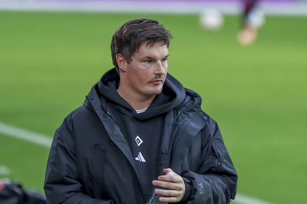 Merlin Polzin (Hamburger SV, Trainer) , Deutschland, Fussball, 1. Bundesliga, 16.Spieltag, 2025 2026, SC Freiburg vs. Hamburger SV, 10.01.2026, Freiburg im Breisgau Europa-Park Stadion Deutschland Copyright: xGrantxHubbsx