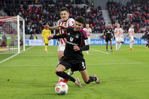 Maximilian Eggestein (SC Freiburg, 08) und Daniel Elfadli (Hamburger SV, 08) im Zweikampf , Deutschland, Fussball, 1. Bundesliga, 16.Spieltag, 2025 2026, SC Freiburg vs. Hamburger SV, 10.01.2026, Freiburg im Breisgau Europa-Park Stadion Deutschland Copyright: xGrantxHubbsx
