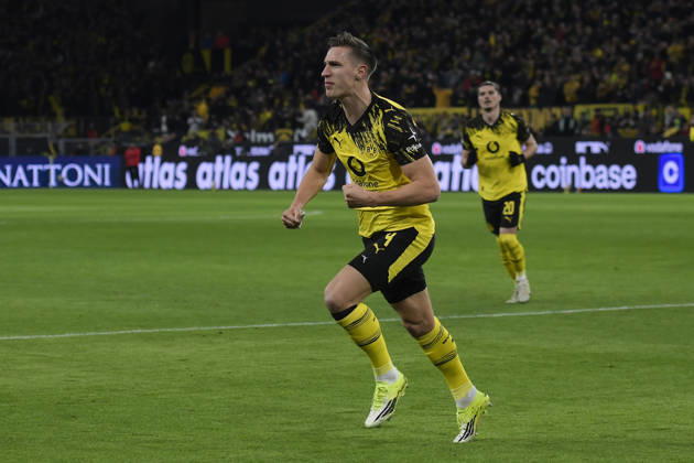 Nico Schlotterbeck (Dortmund 4) jubelt nach dem Tor zum 1:0 13.01.2026 Fussball Borussia Dortmund vs SV Werder Bremen , Signal Iduna Park, Dortmund, DFB DFL REGULATIONS PROHIBIT ANY USE OF PHOTOGRAPHS AS IMAGE SEQUENCES AND OR QUASI-VIDEO