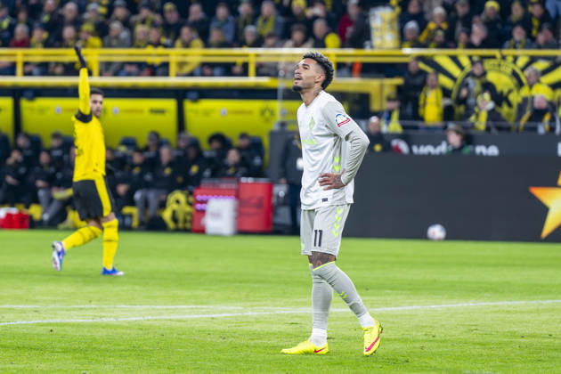 13.01.2026: Fußball: Borussia Dortmund - SV Werder Bremen, 17. Spieltag im Signal-Iduna-Park. Justin Njinmah (Werder Bremen) reagiert. WICHTIGER HINWEIS: Gemäß den Vorgaben der DFL und des DFB ist es untersagt, in dem Stadion und oder vom Spiel angefertigte Fotoaufnahmen in Form von Sequenzbildern und oder videoähnlichen Fotostrecken zu verwerten bzw. verwerten zu lassen. Copyright: xDavidxInderliedx