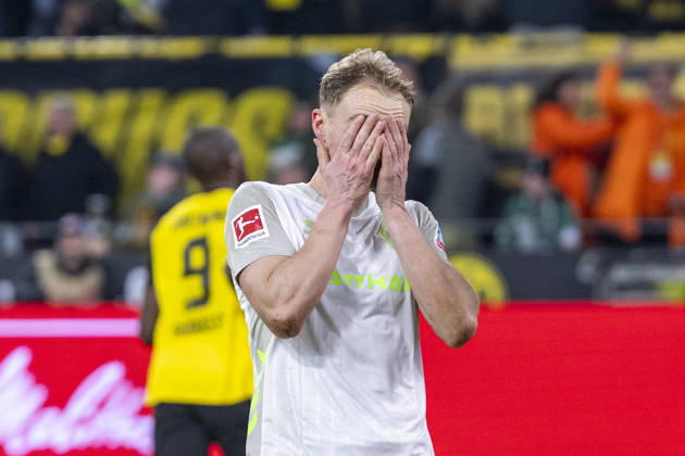 13.01.2026: Fußball: Borussia Dortmund - SV Werder Bremen, 17. Spieltag im Signal-Iduna-Park. Amos Pieper (Werder Bremen) reagiert nach dem Dortmunder Tor zum 3:0. WICHTIGER HINWEIS: Gemäß den Vorgaben der DFL und des DFB ist es untersagt, in dem Stadion und oder vom Spiel angefertigte Fotoaufnahmen in Form von Sequenzbildern und oder videoähnlichen Fotostrecken zu verwerten bzw. verwerten zu lassen. Copyright: xDavidxInderliedx