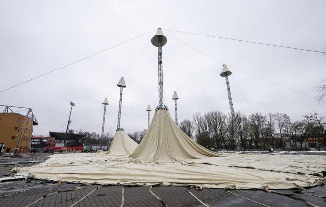 Fußball, Herren, Saison 2025 2026, 1. Bundesliga. 1. FC Union Berlin, Aufbau des Festzeltes auf dem Parkplatz neben dem Stadion An der Alten Försterei für den feierlichen Festakt anlässlich des 60-jährigen Vereinsjubiläums am 20. Januar 2026, 14.01.2026, Copyright: xMatthiasxKochx