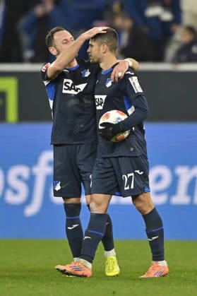 nach Spielende: Schlussjubel, Freude, Glueck, Jubel Andrej Kramaric TSG 1899 Hoffenheim (27) Vladimir Coufal TSG 1899 Hoffenheim (34) TSG 1899 Hoffenheim vs Borussia Moenchengladbach BMG 14.01.2026 DFL REGULATIONS PROHIBIT ANY USE OF PHOTOGRAPHS AS IMAGE SEQUENCES AND OR QUASI-VIDEO TSG 1899 Hoffenheim vs Borussia Moenchengladbach BMG Sinsheim Copyright: xEibner-Pressefotox EP_MWI