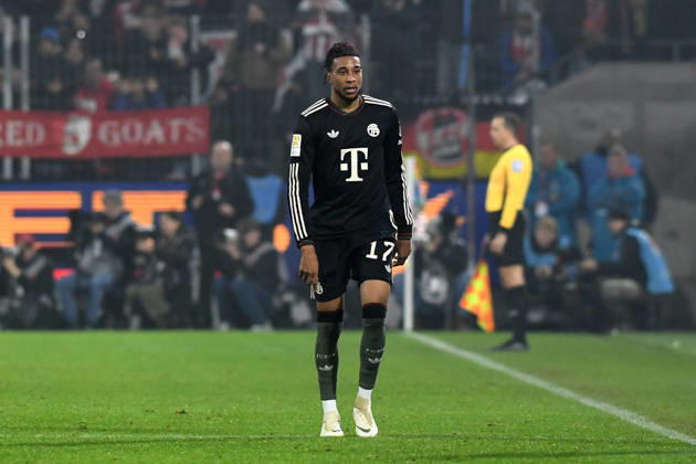 Michael Olise (FC Bayern Muenchen) schaut waehrend des Spiels der Bundesliga zwischen dem 1. FC Köln und FC Bayern München, RheinEnergieSTADION am 14. January 2026 in Köln, Deutschland. (Foto von Ralf Treese DeFodi Images) +++ Michael Olise (FC Bayern Muenchen) looks on during the Bundesliga match between 1. FC Köln and FC Bayern München at RheinEnergieSTADION on January 14, 2026 in Köln, Germany. (Photo by Ralf Treese DeFodi Images) DFL regulations prohibit any use of photographs as image sequences and or quasi-video. (Photo by Ralf Treese DeFodi Images) -