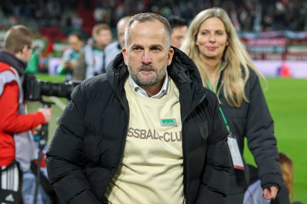 Chef-Trainer Manuel Baum (FC Augsburg), FC Augsburg vs. 1. FC Union Berlin, Fussball, 1. Bundesliga, 17. Spieltag, 15.01.2026 DFB regulations prohibit any use of photographs as image sequences and or quasi-video Augsburg Bayern Deutschland