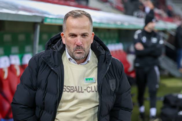 Chef-Trainer Manuel Baum (FC Augsburg), FC Augsburg vs. 1. FC Union Berlin, Fussball, 1. Bundesliga, 17. Spieltag, 15.01.2026 DFB regulations prohibit any use of photographs as image sequences and or quasi-video Augsburg Bayern Deutschland