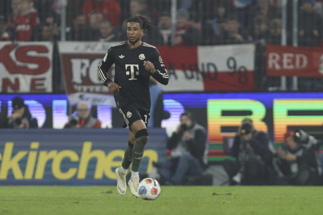 Michael Olise (FC Bayern München) in Aktion, am Ball, Einzelaktion waehrend des spiels der Bundesliga zwischen 1. FC Köln und FC Bayern München, RheinEnergieSTADION am 14. January 2026 in Köln, Deutschland. (Foto von Oliver Kaelke DeFodi Images) +++ Michael Olise (FC Bayern München) controls the ball during the Bundesliga match between 1. FC Köln and FC Bayern München at RheinEnergieSTADION on January 14, 2026 in Köln, Germany. (Photo by Oliver Kaelke DeFodi Images) DFL regulations prohibit any use of photographs as image sequences and or quasi-video. (Photo by Oliver Kaelke DeFodi Images) -