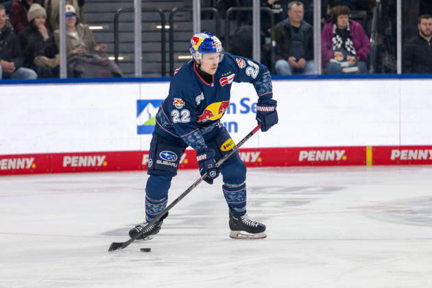 Ville Pokka 22 (EHC Red Bull Muenchen), EHC Red Bull Muenchen vs. Dresdner Eisloewen, PENNY DEL, Hauptrunde, 40. Spieltag, 16.01.2026 Muenchen Bayern Deutschland