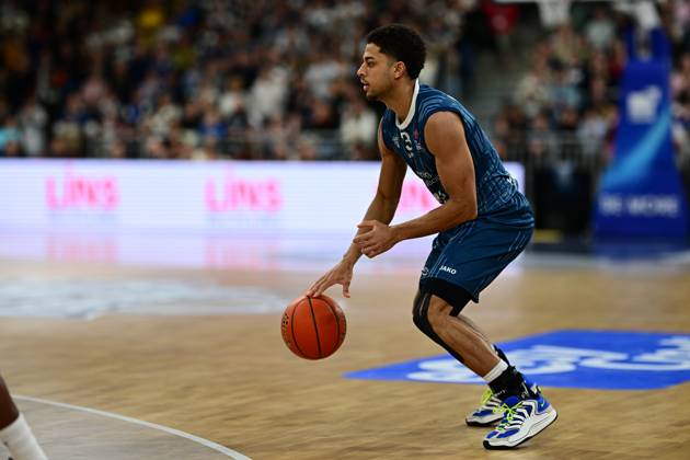 RECORD DATE NOT STATED Kevin McClain (3; MLP Academics Heidelberg) mit Ball am Dribbling Kevin McClain (3; MLP Academics Heidelberg) dribbelt Copyright: xMichaelxGelhardtx