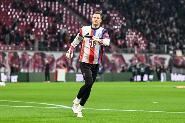 Fußball I Herren I Saison 2025-2026 I Bundesliga I 18. Spieltag I RB Leipzig - FC Bayern München I 17.01.2026 Manuel Neuer (1, FC Bayern München) kommt zum Warmup auf das Spielfeld Freisteller, Nahaufnahme, Porträt, Portrait, Einzelfoto, Einzelbild, Körper Leipzig Red Bull Arena Sachsen Deutschland Copyright: xLobeca InesxHähnelx